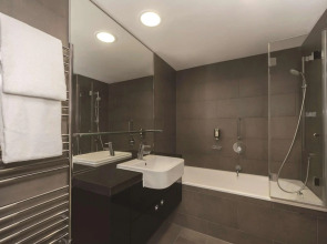 Adina Apartment Hotel Berlin Hackescher Markt