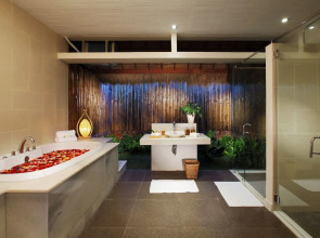 The Cliff Resort & Residences