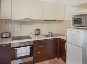 Escala Hotel & Suites