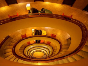 Pão de Açúcar – Vintage Bumper Car Hotel