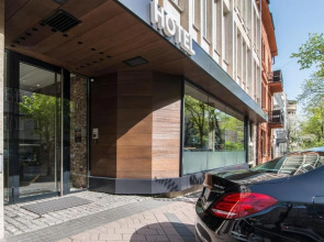 Belgrade Inn Garni Hotel