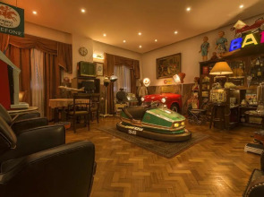 Pão de Açúcar – Vintage Bumper Car Hotel