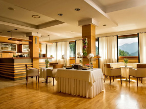 Premier Hotel Lovec