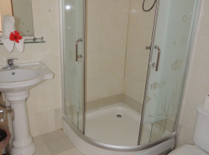 Reef Holiday Apartments