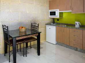 Apartamentos Pirámides