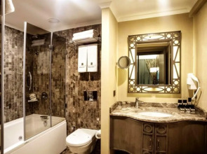 Cadence Design Hotel