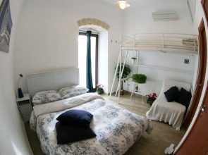 Saint Nicholas Plaza