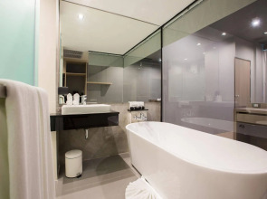 Maya Phuket Airport Hotel