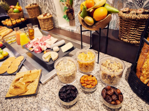 Plaza Tour Eiffel Hotel