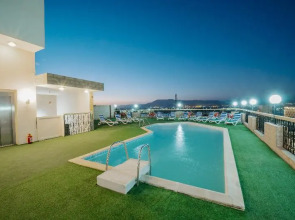 Queens Valley Hotel, Restaurants, Bars and Spa Luxor