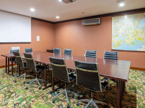 Days Hotel by Wyndham North Bergen NYC Area