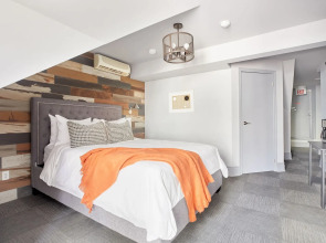 Wellesley Manor Boutique Hotel