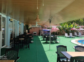 Golden Moon Apart Hotel