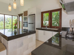 Club Corner Residence by Nagisa Bali