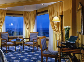 Отель Rome Marriott Park