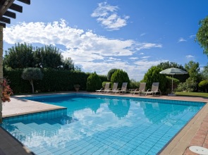 3 bedroom Villa Anarita 64 with private L-shaped pool, beautiful gardens, near resort village square