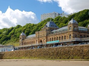 Seaview Holiday Home