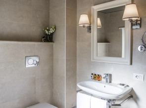 La Malandrina Apartments & Suites