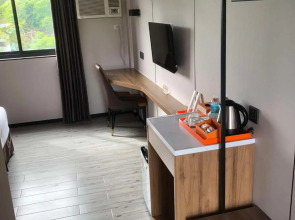 Vienna Hotel (Newly Renovated 2025)