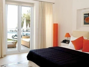 Tropical  Deluxe Suites