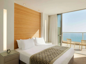 Ramada Hotel & Suites by Wyndham Netanya