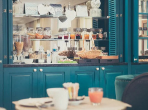 Villa Otero by Happyculture