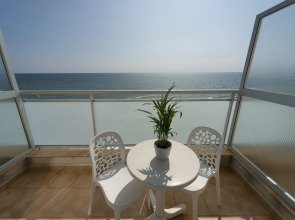 Отель 4R Miramar Calafell