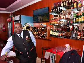 Seasons Airport Hotel