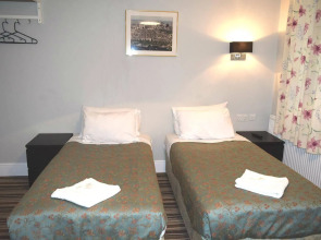 Plaza Hotel Hammersmith