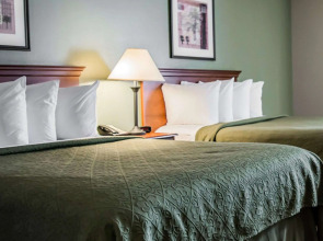 Quality Inn & Suites Tampa-Ybor City