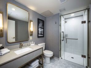 The Yorktowne Hotel, Tapestry Collection by Hilton