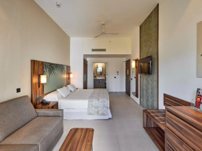 Отель Riu Turquoise