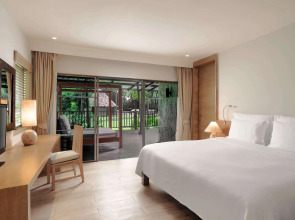 Курортный отель Wyndham Hua Hin Pranburi Resort & Villas