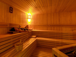 Motto Premium Hotel & Spa