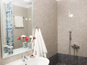 Anivia Apartment Airport by Airstay