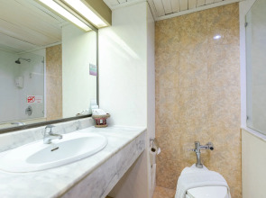 Pinnacle Lumpinee Park Hotel