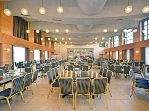 Ruth Daniel Residence