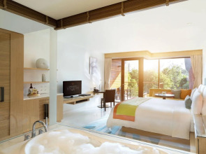 Renaissance Phuket Resort & Spa