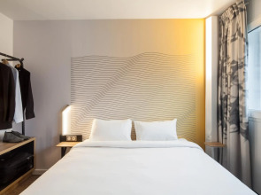 Melia Paris La Defense