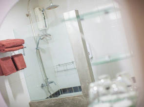 Double D Boutique Residence