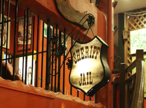 Buffalo Bill Hotel Koh Chang