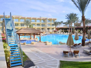 Xperience Sea Breeze Resort