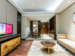 HUALUXE Wuxi Taihu by IHG