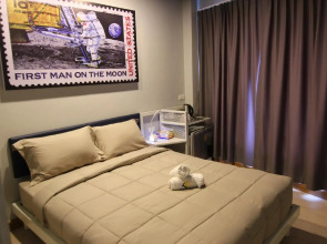 The Moon Hostel Hua Hin