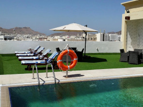 Golden Tulip Headington Ruwi