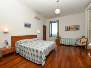 Villa Crawford - Religious Hospitality