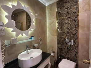 Ozkavak Hotel Kaleici