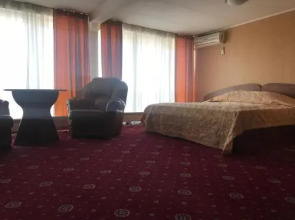 Адмирал Яхт-клуб