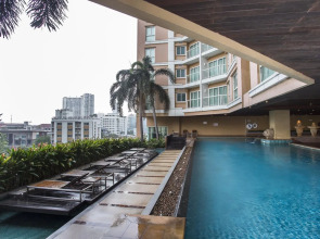 The Narathiwas Hotel & Residence Bangkok