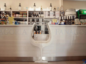 Оленевка Village